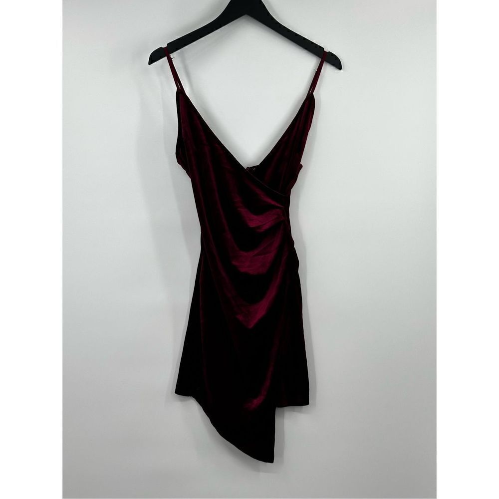 Bloomingdale’s 100% burgundy spaghetti strap dress size XS